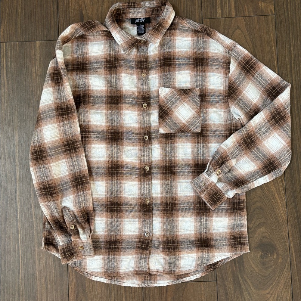Women's Brown & White Plaid Button-Down Shirt - Relaxed Fit
